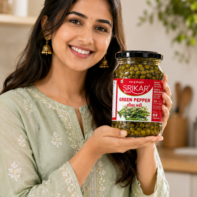 Lila Tikha Achar (લીલા મરી અથાણું)